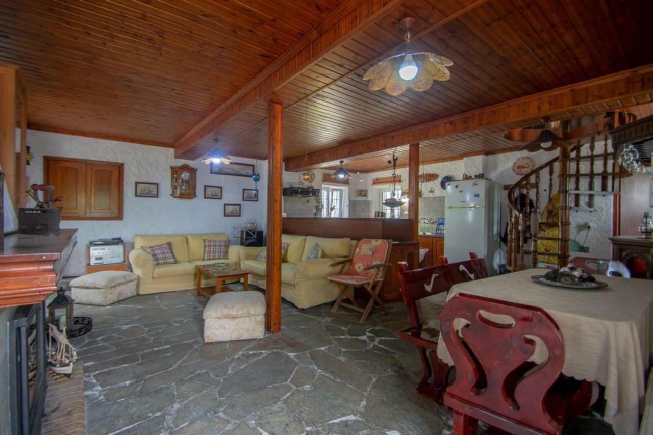Traditional Village House Méson Yerakaríon Extérieur photo