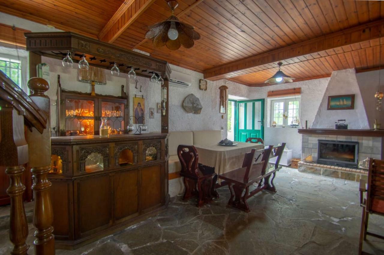 Traditional Village House Méson Yerakaríon Extérieur photo
